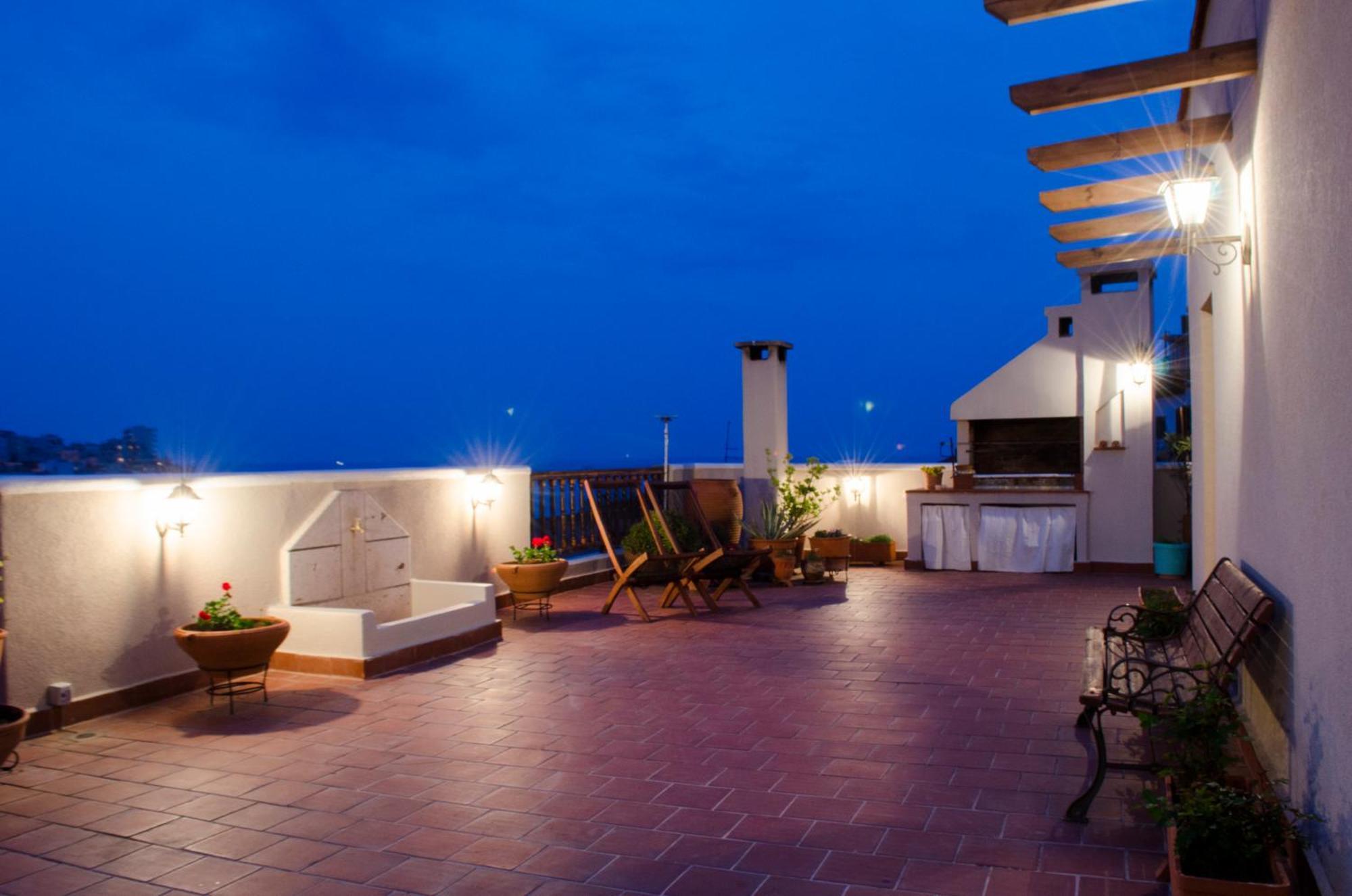 Old-Town Roof-Garden Suite Kavála Ngoại thất bức ảnh